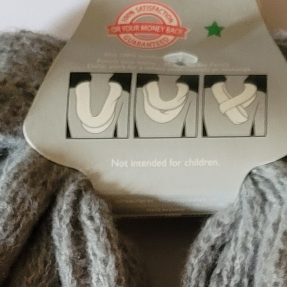Scarf - Picture 4 of 4